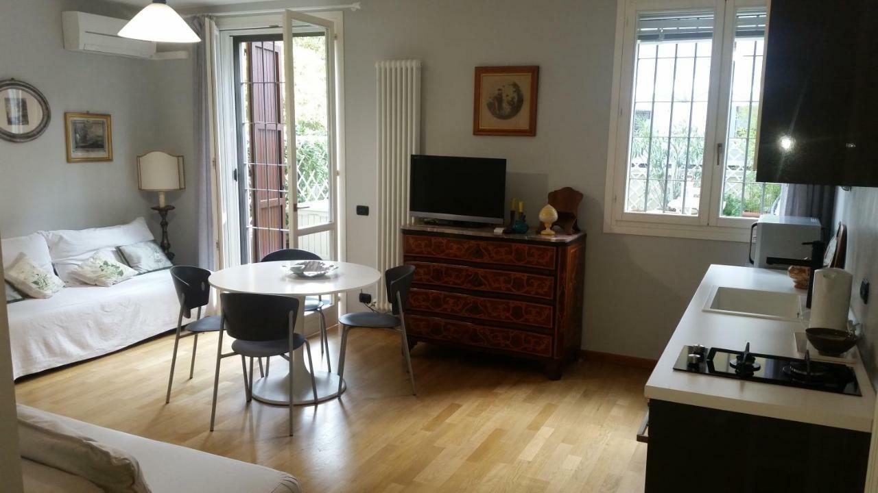 Il Giardinetto - Smart Working - Airport - Private Parking - Private Garden - Ducati - Philip Morris Apartment Bologna Luaran gambar