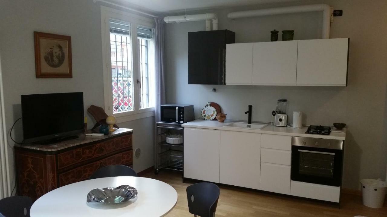 Il Giardinetto - Smart Working - Airport - Private Parking - Private Garden - Ducati - Philip Morris Apartment Bologna Luaran gambar